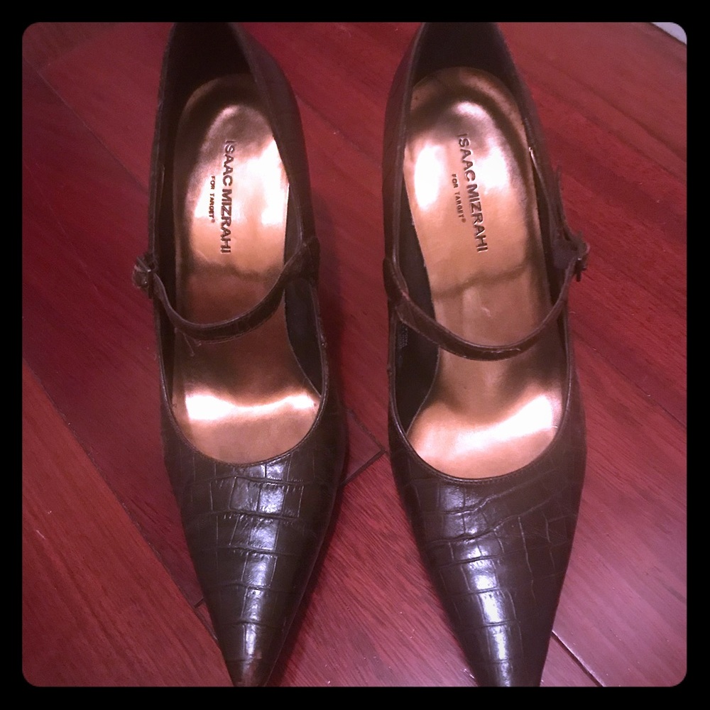 Brown leather pumps